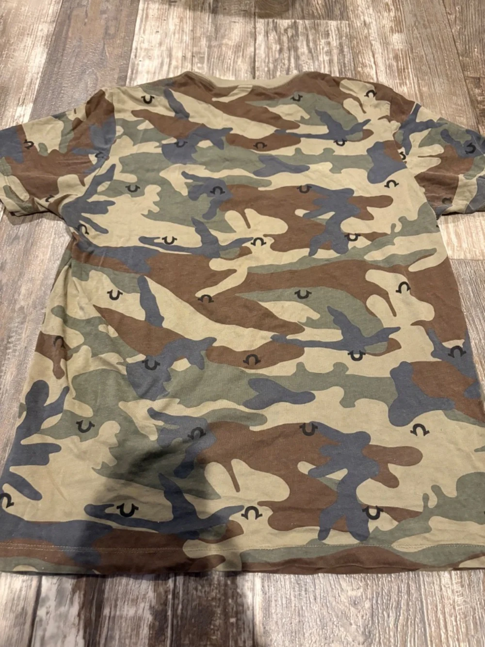 True Religions Men’s Bundle 2 Cargo Pants + 5 Graphic Tee’s